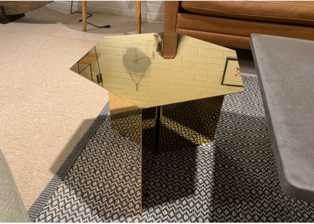 Sidebord model Slit Table Hexagon