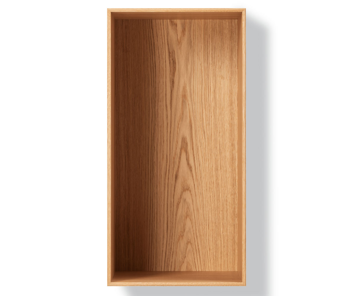 Fredericia Furniture - MK 68 reol af Mogens Koch Olieret eg Ophæng