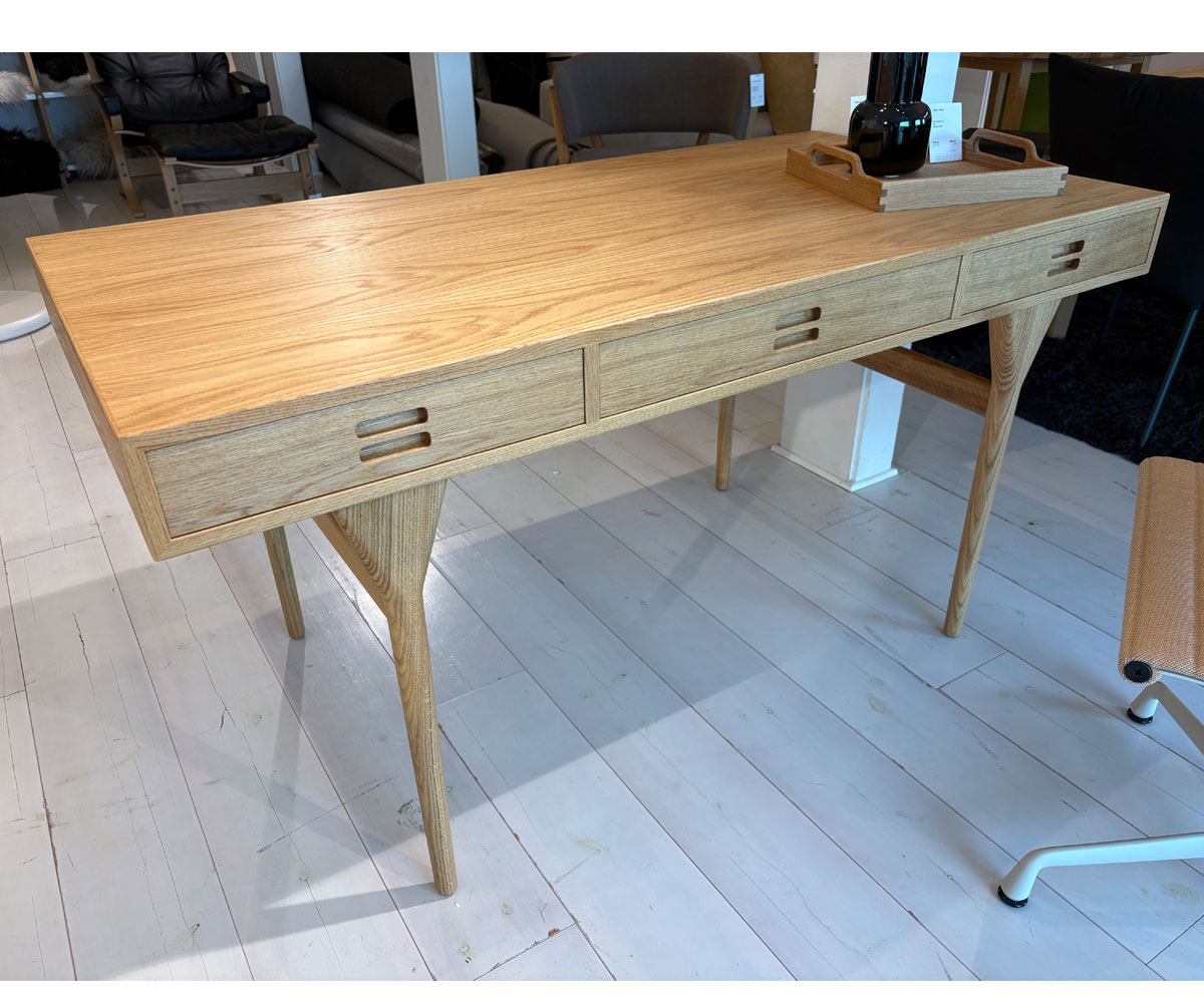 Snedkergaarden - ND 93 Skrivebord Olieret eg