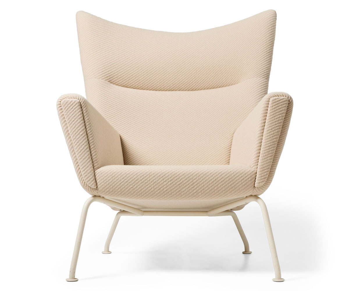 Carl Hansen & Søn - Wingchair CH445 fra Hans J. Wegner Umi Clay White