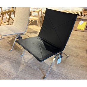 PK22� loungestol, sort l�der af Poul Kj�rholm
