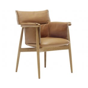 Embrace Armchair - E005